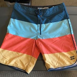 Men’s Billabong Board Shorts